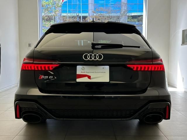 Audi RS6 2021-03 15481-3