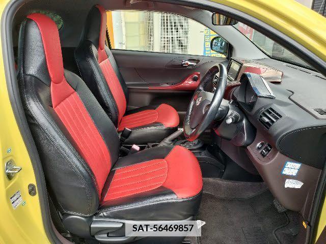 Toyota IQ 2009-10 361870-9