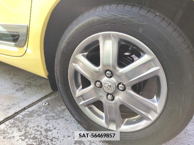 Toyota IQ 2009-10 361870-26