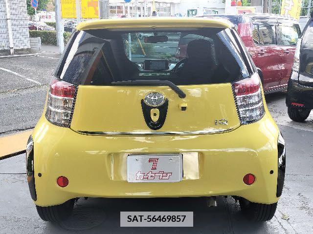 Toyota IQ 2009-10 361870-16