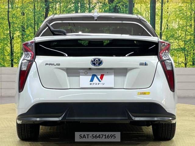Toyota PRIUS 2016-01 227307-15