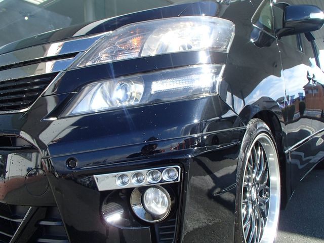 Toyota VELLFIRE 2013-03 7030-8
