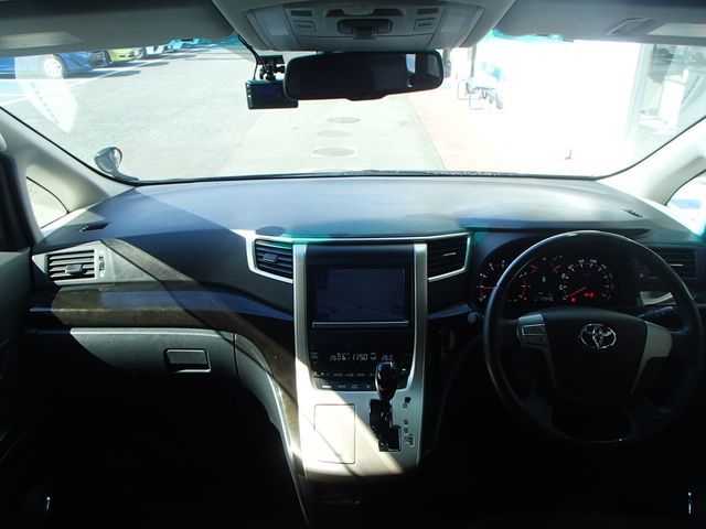 Toyota VELLFIRE 2013-03 7030-2