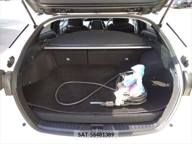 Toyota PRIUS PHV 2017-03 282783-14