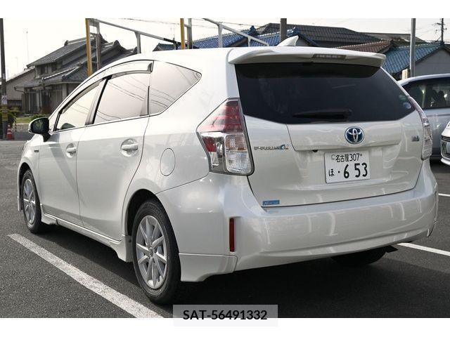 Toyota PRIUS ALPHA 2015-01 228726-2