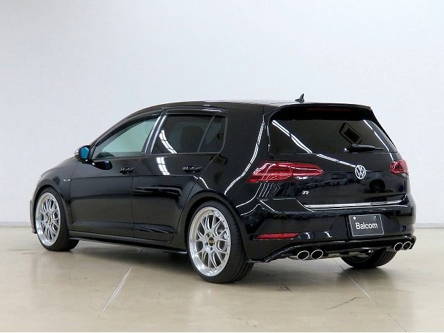 VolksWagen GOLF R 2020-05 2542-16