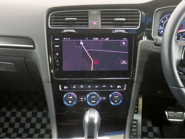 VolksWagen GOLF R 2020-05 2542-3