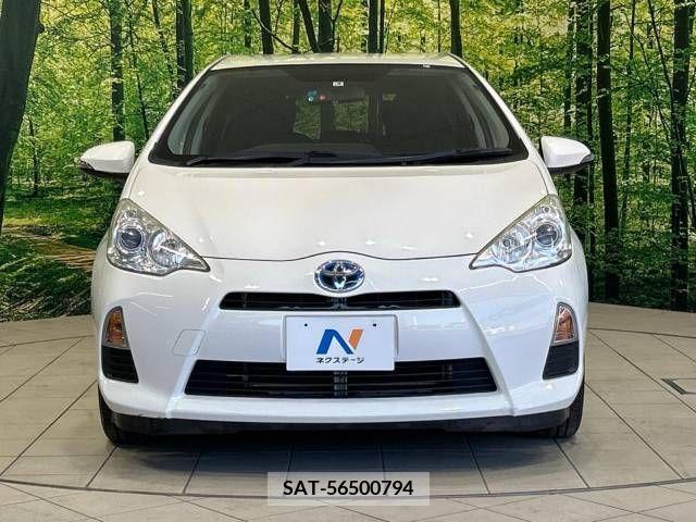 Toyota AQUA 2013-08 350540-14
