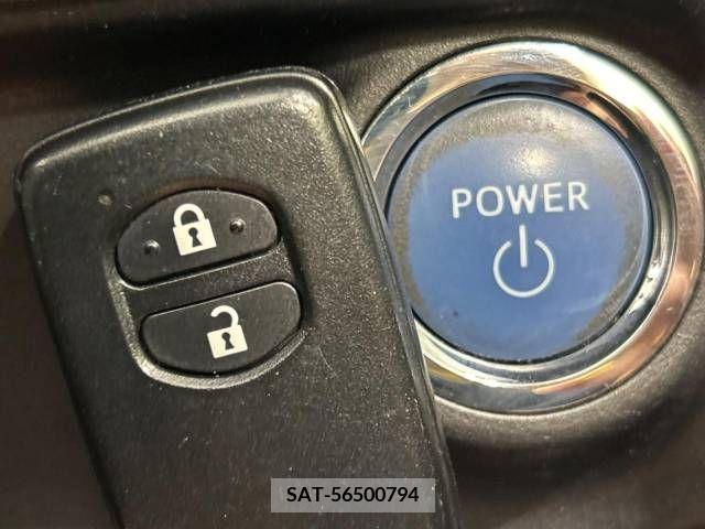 Toyota AQUA 2013-08 350540-3