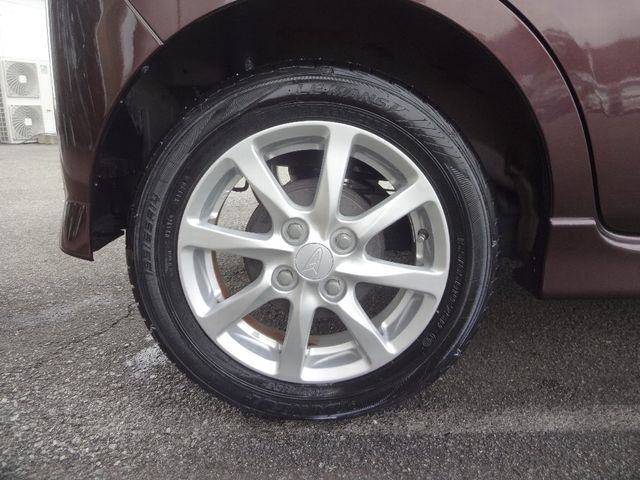 Daihatsu TANTO 2013-02 181274-27