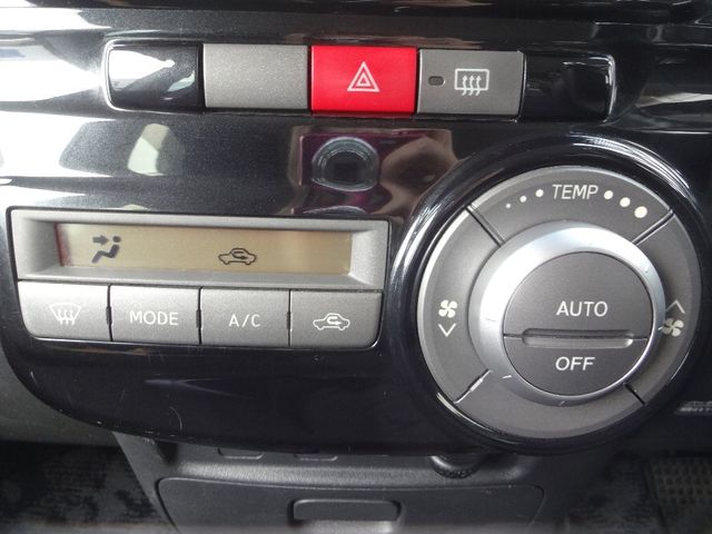 Daihatsu TANTO 2013-02 181274-19