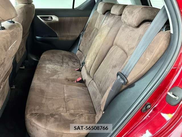 Lexus CT 2011-10 353898-14