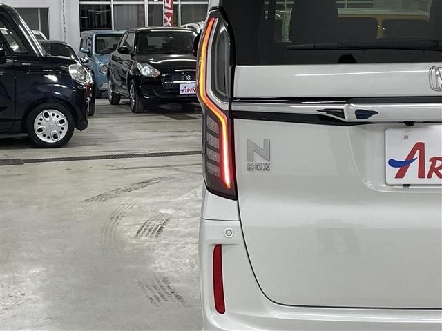 Honda N BOX CUSTOM 2018-10 190470-9