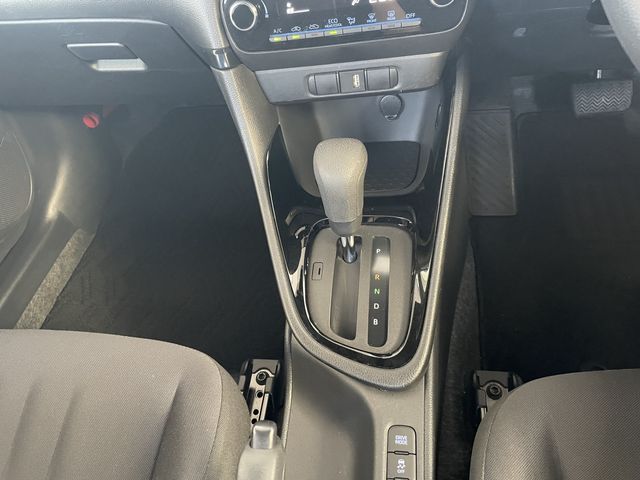 Toyota YARIS 2020-11 24274-9