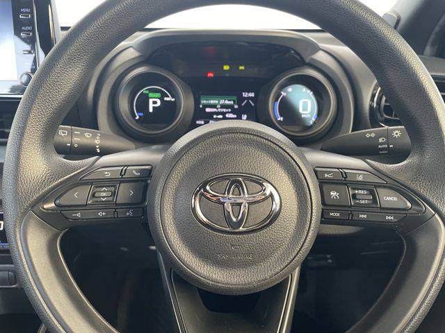 Toyota YARIS 2020-11 24274-8