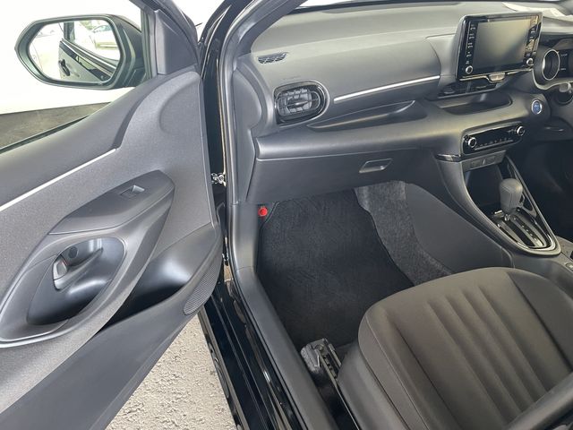 Toyota YARIS 2020-11 24274-18