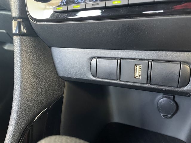Toyota YARIS 2020-11 24274-14