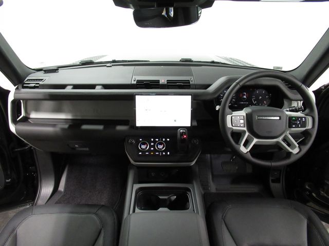 ROVER DEFENDER 2023-07 15925-27