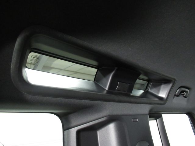 ROVER DEFENDER 2023-07 15925-14