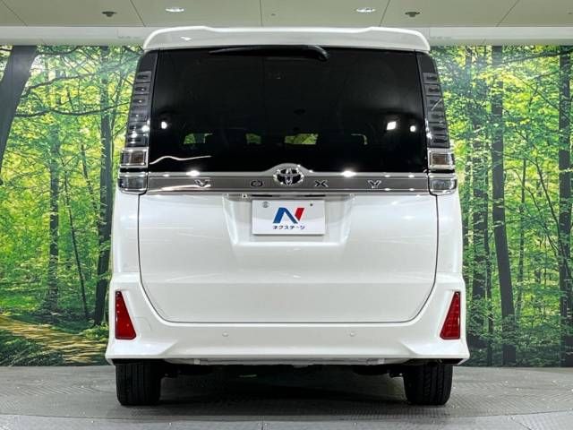 Toyota VOXY 2020-12 189067-14