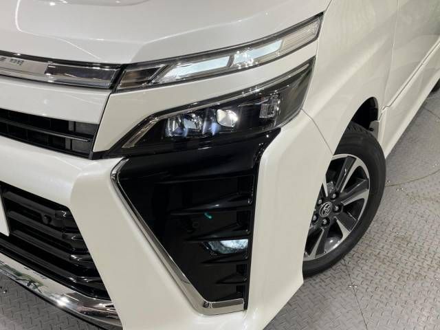 Toyota VOXY 2020-12 189067-10
