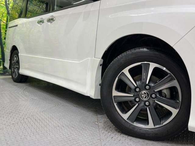 Toyota VOXY 2020-12 189067-12