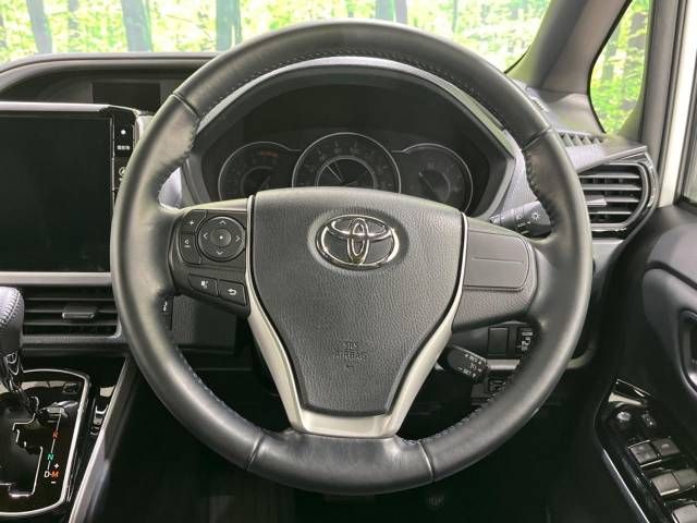 Toyota VOXY 2020-12 189067-11