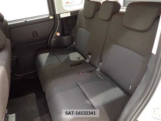 Toyota ROOMY 2022-07 367427-24