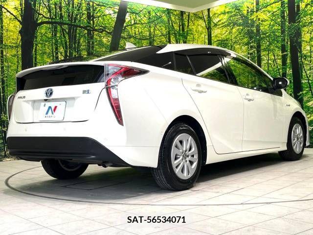 Toyota PRIUS 2018-10 331023-17