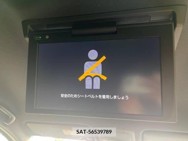 Toyota VOXY 2021-02 332618-3