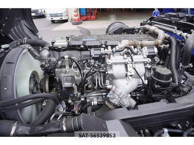 Mitsubishi FIGHTER 2024-06 446371-12