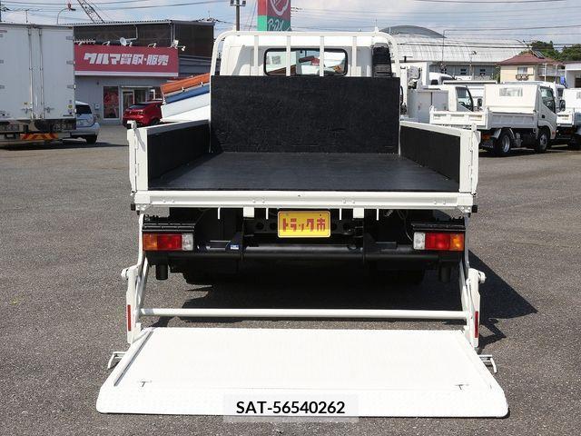 Hino DUTRO 2017-02 320409-9