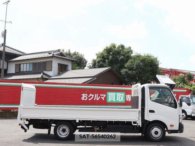 Hino DUTRO 2017-02 320409-5