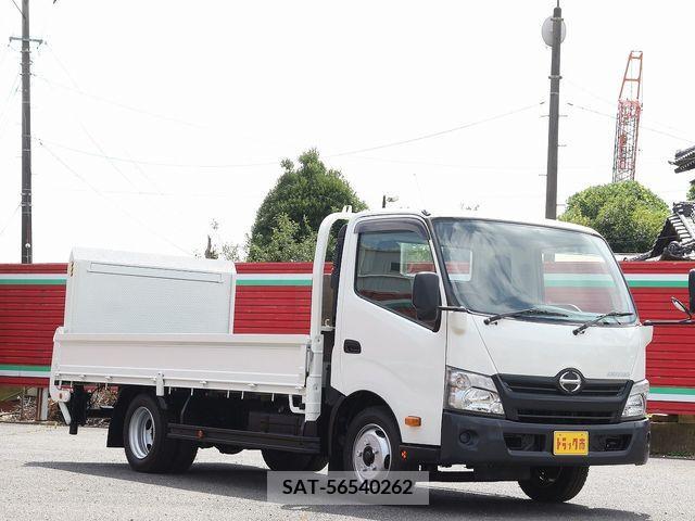 Hino DUTRO 2017-02 320409-4