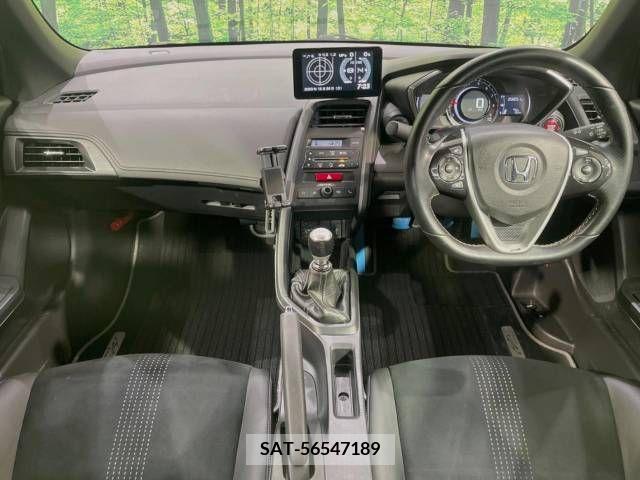 Honda S660 2017-11 205476-1