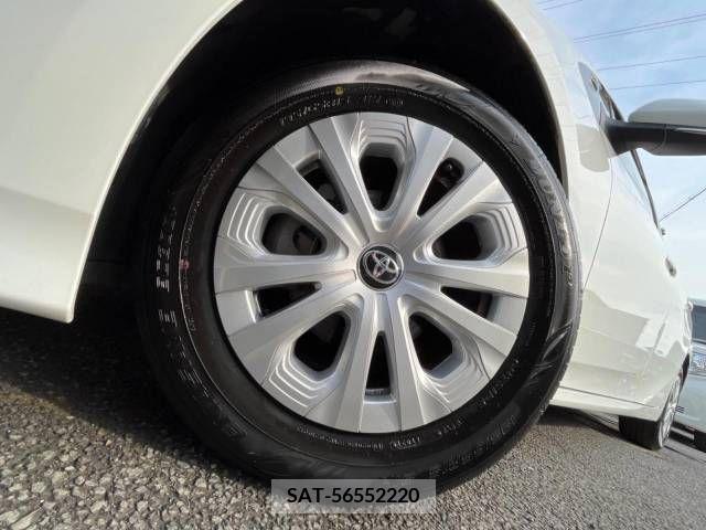 Toyota PRIUS 2021-04 282097-13