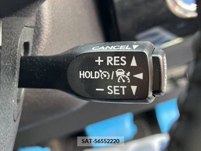 Toyota PRIUS 2021-04 282097-4
