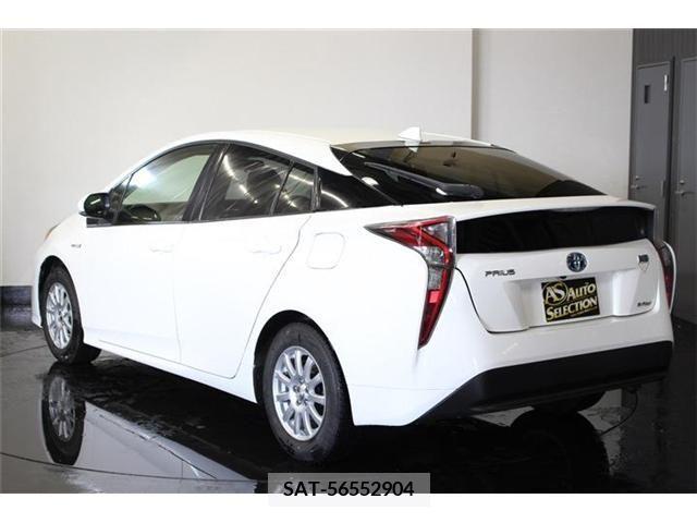 Toyota PRIUS 2017-07 322621-10