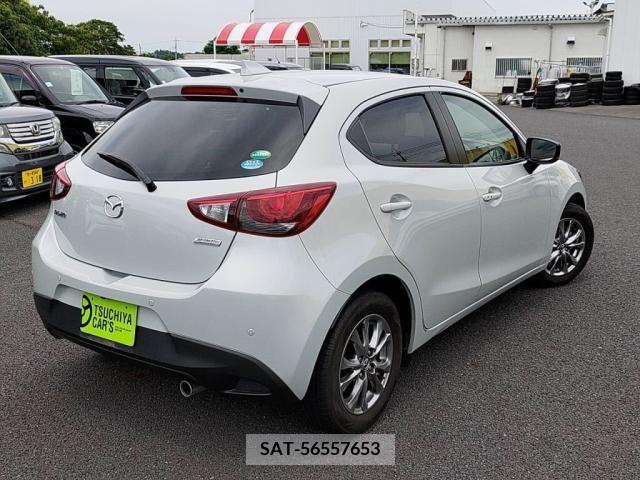 Mazda DEMIO 2018-06 301903-10