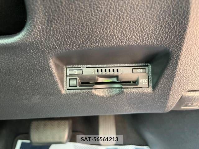 Toyota PRIUS 2019-06 322559-6