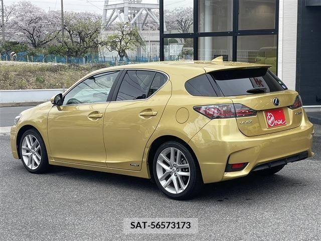 Lexus CT 2015-05 228531-4