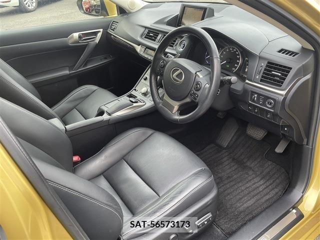 Lexus CT 2015-05 228531-7