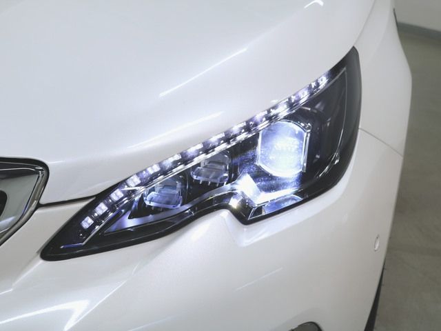 Peugeot 308 2021-02 23132-16