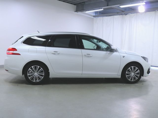 Peugeot 308 2021-02 23132-7