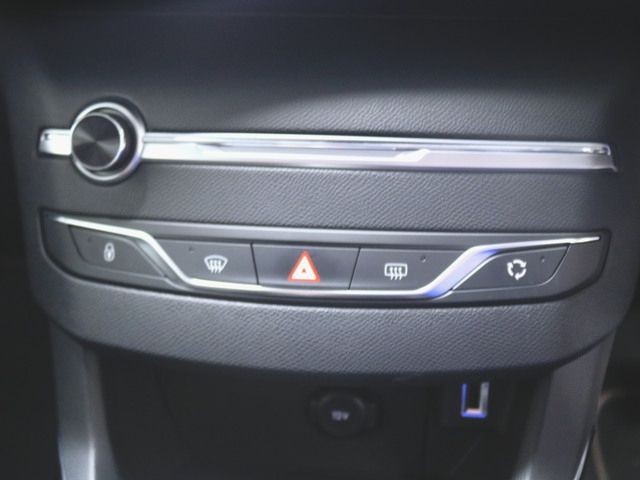 Peugeot 308 2021-02 23132-27