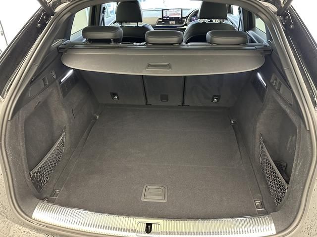 Audi SQ5 2022-03 18210-18