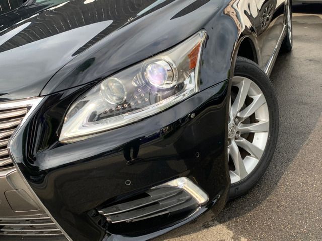 Lexus LS 2015-03 8334-19