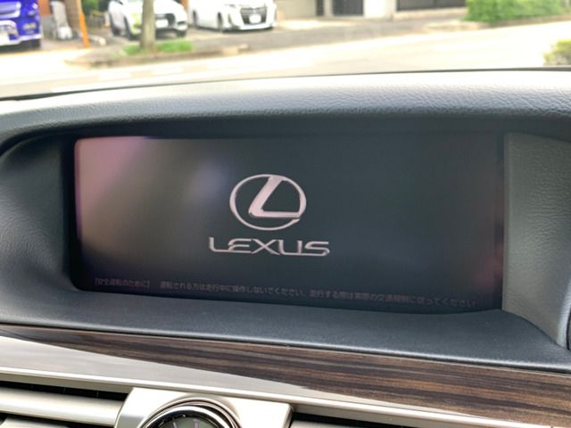 Lexus LS 2015-03 8334-2