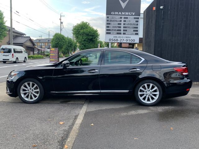 Lexus LS 2015-03 8334-14