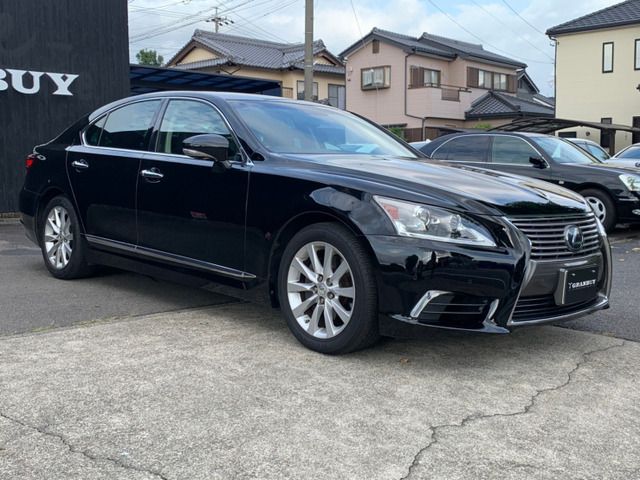 Lexus LS 2015-03 8334-15